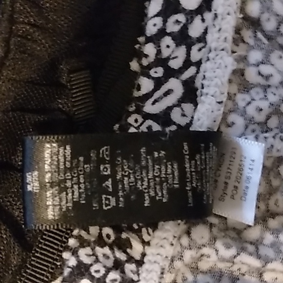 Women's Kensie Two Piece Pajama Set - Picture 10 of 10